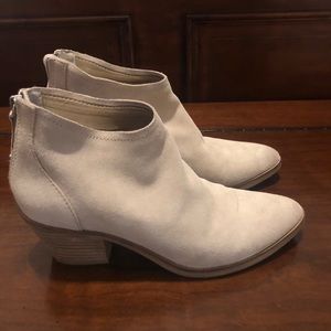 Dolce Vita booties